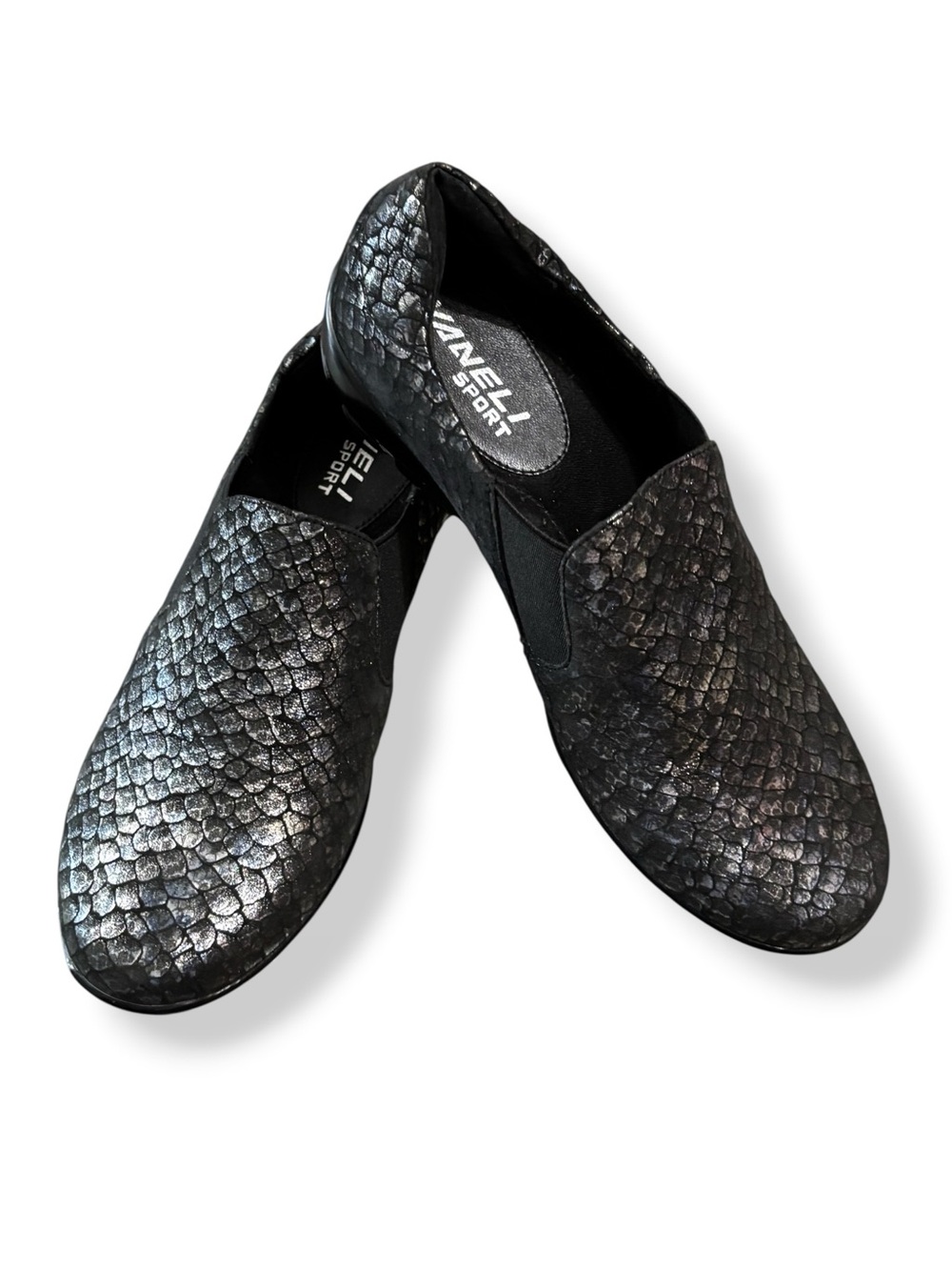 New Vaneli Anemone Slip On Loafers Flats 6.5
